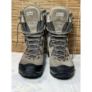 Cabela's Women's Size 7‎ Us  5 1/2 Uk Waterproof - Hiking - Vibram.  Insulation